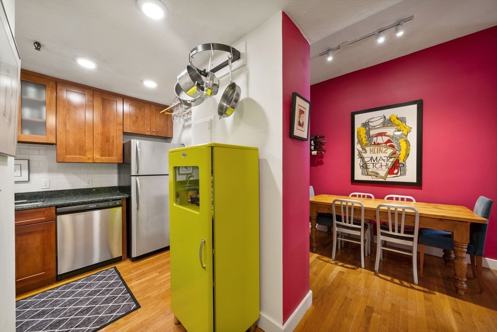 3 Appleton St # 202