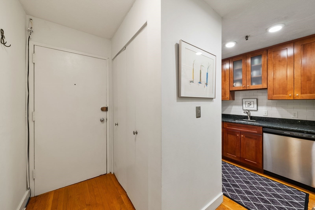 3 Appleton St # 202