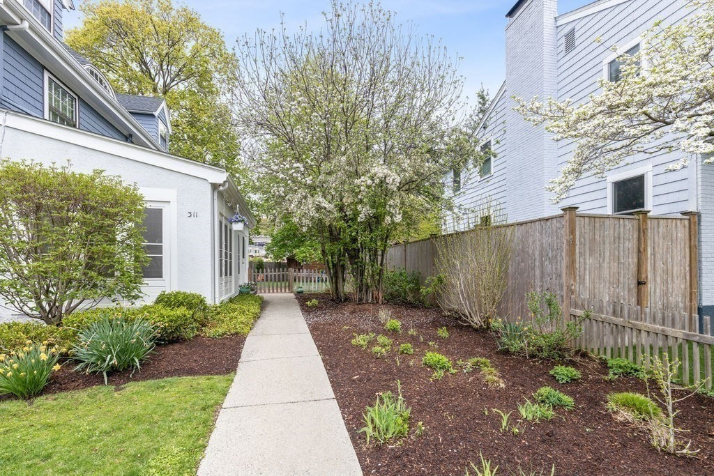 311 Clark Rd