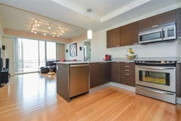 2 Earhart Street # 811