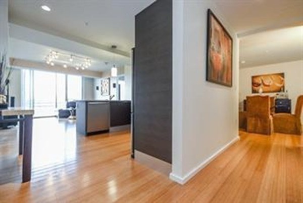 2 Earhart Street # 811