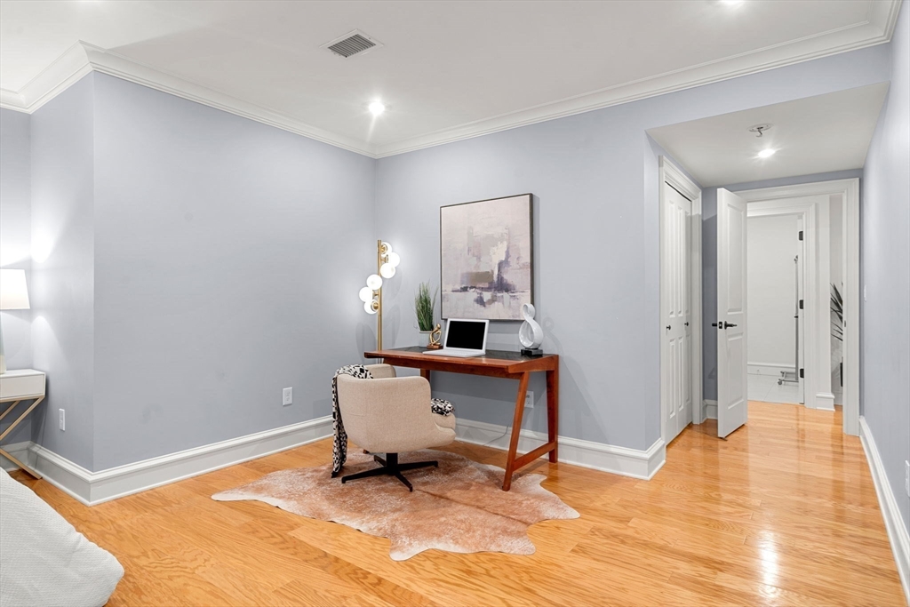 42 Coolidge St # 42