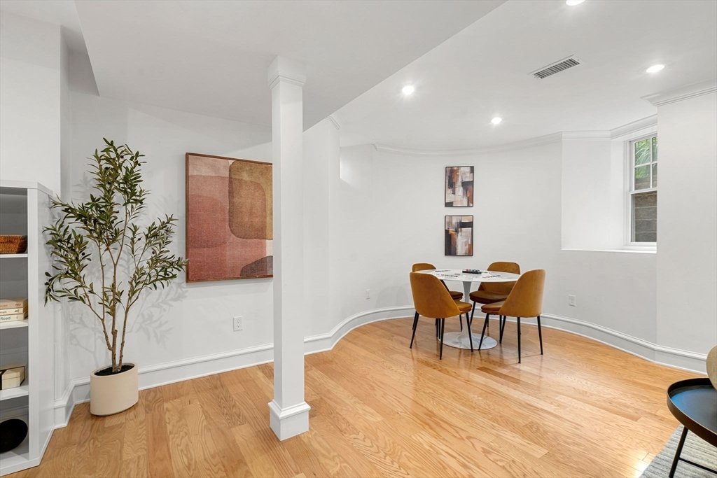 42 Coolidge St # 42