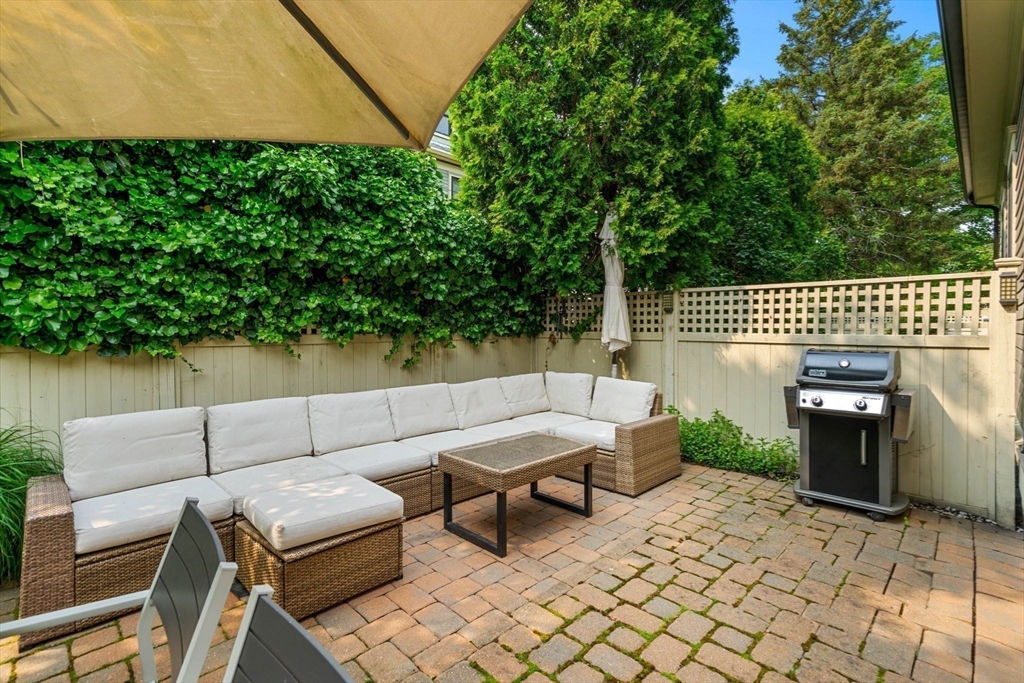 42 Coolidge St # 42