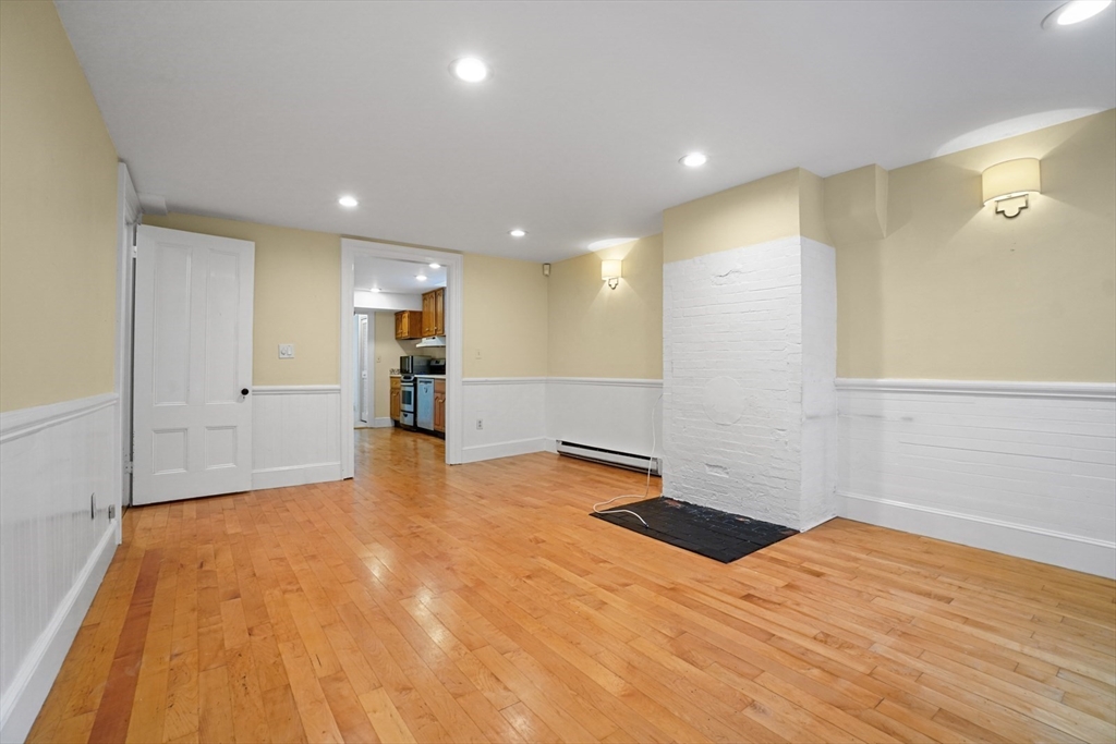 31 Hereford Street # A