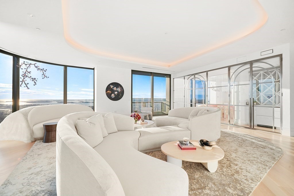 1 Dalton St Unit: 5801/5802