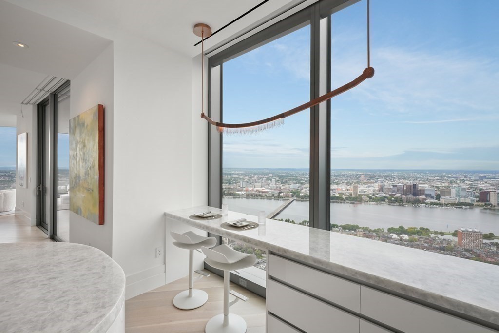 1 Dalton St Unit: 5801/5802