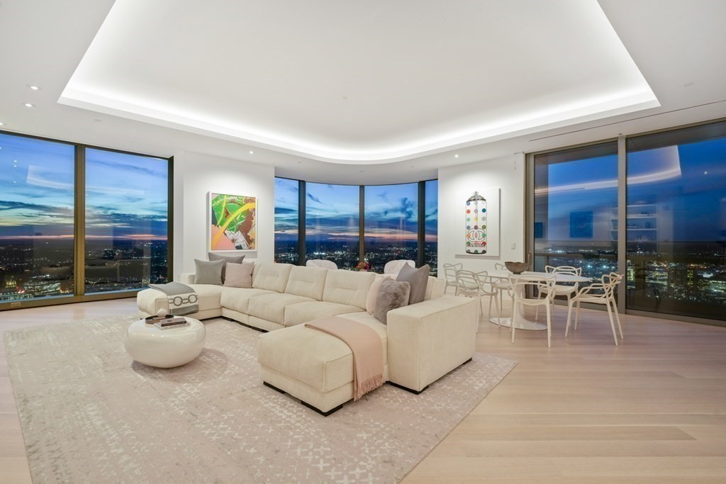 1 Dalton St Unit: 5801/5802