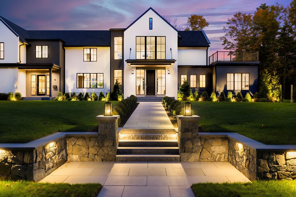 15 Whitney Tavern Road