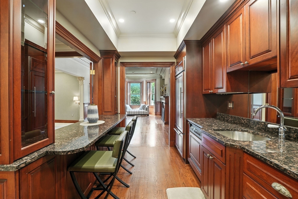 63 Commonwealth Ave # 3