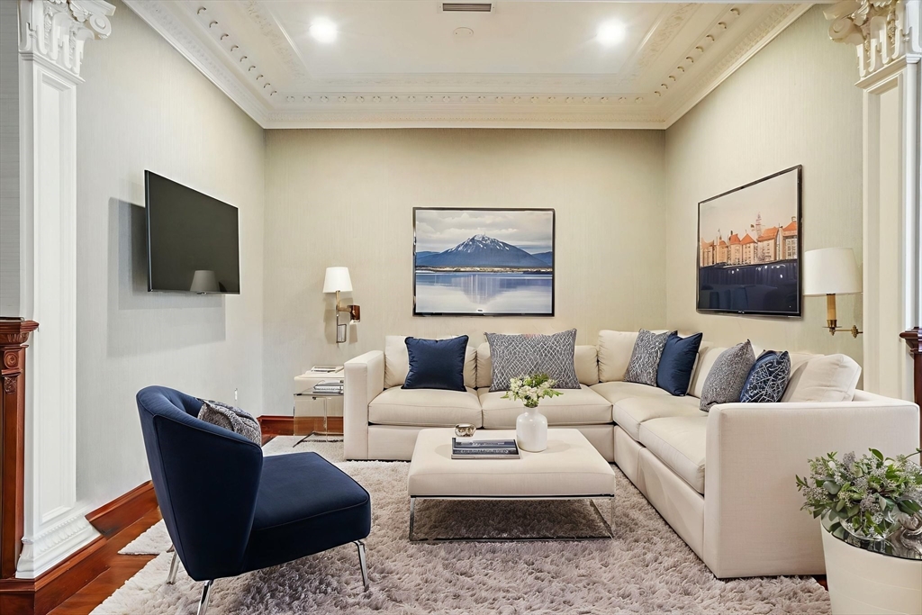 63 Commonwealth Ave # 3