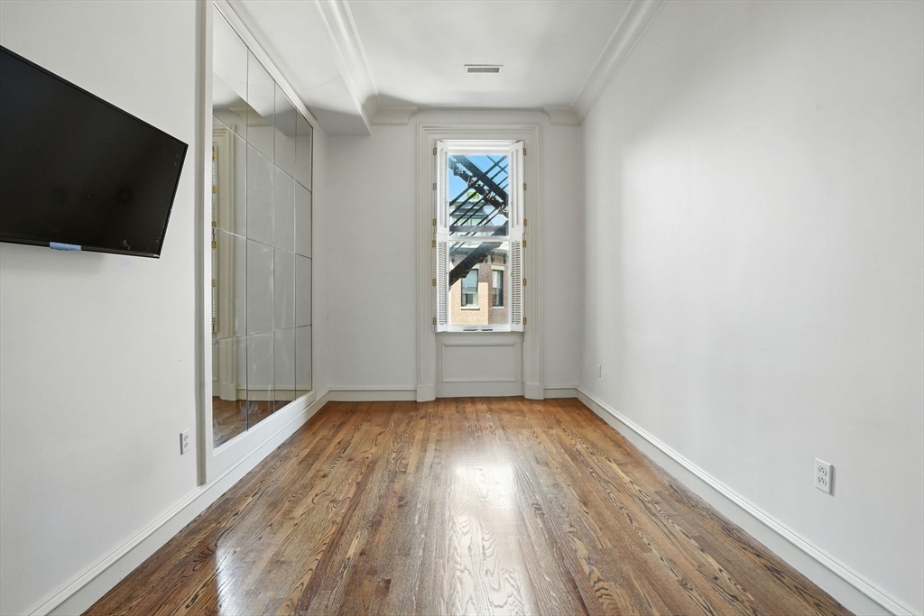 63 Commonwealth Ave # 3