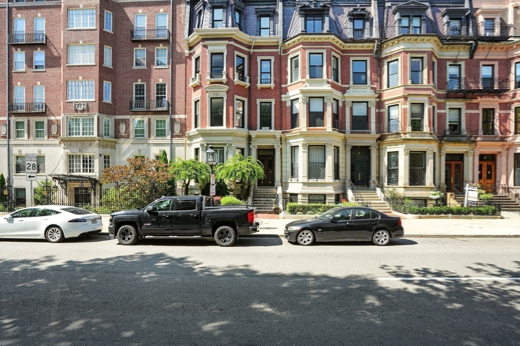 63 Commonwealth Ave # 3