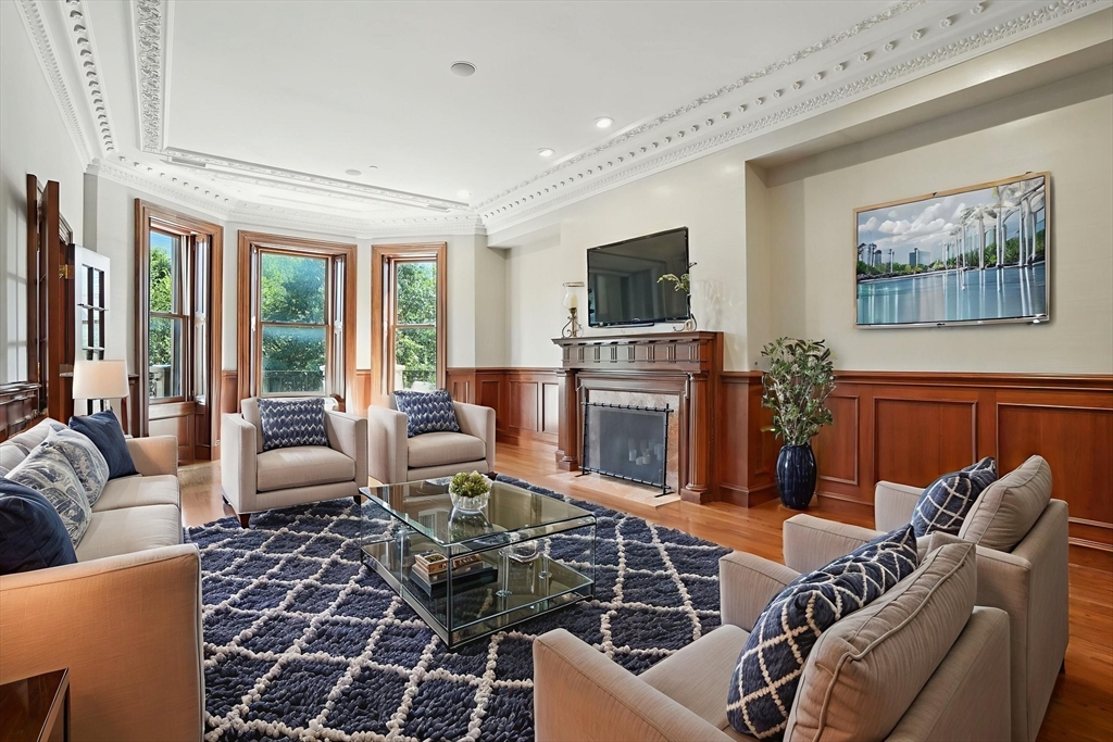 63 Commonwealth Ave # 3