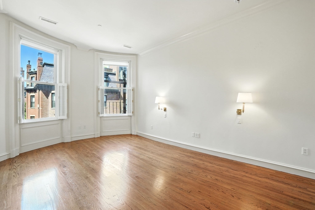 63 Commonwealth Ave # 3