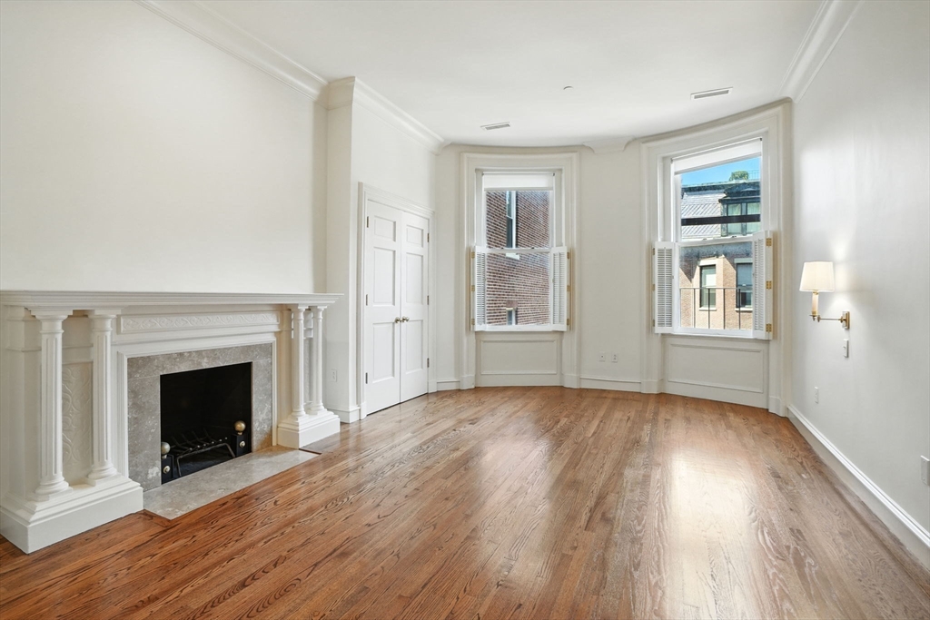 63 Commonwealth Ave # 3