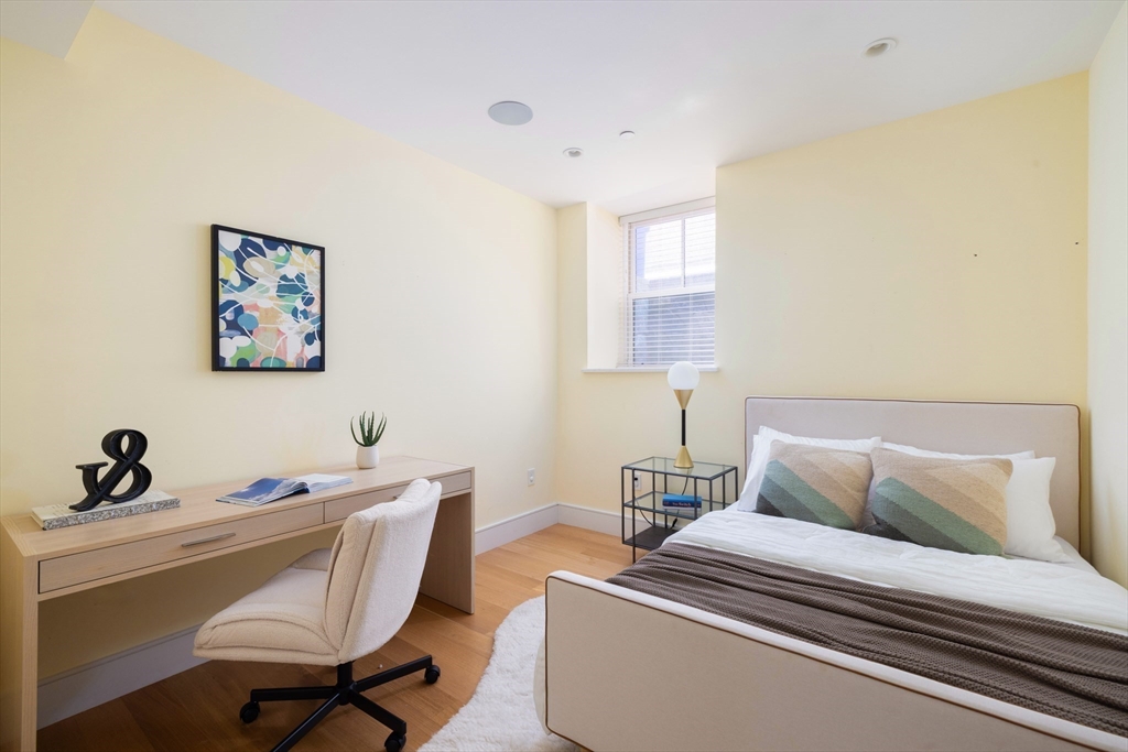 373 Harvard # 1