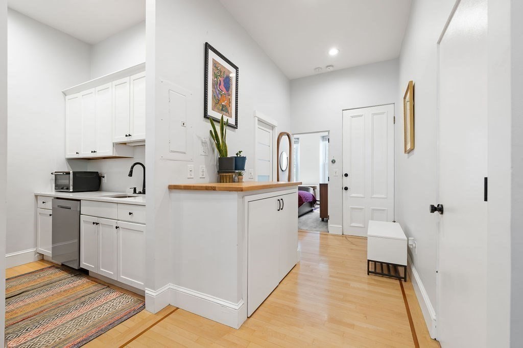 193 West Canton St # 2