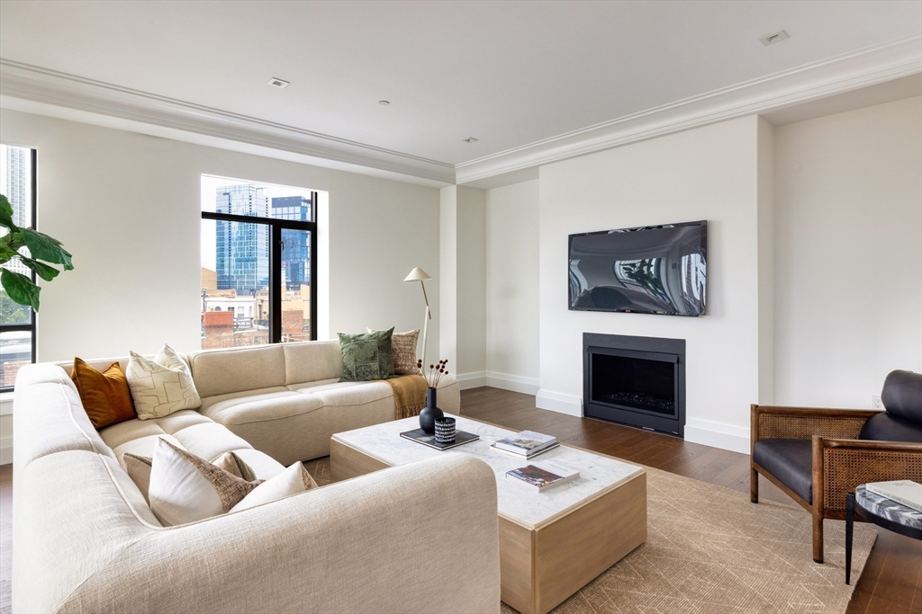 45 Temple St # 502