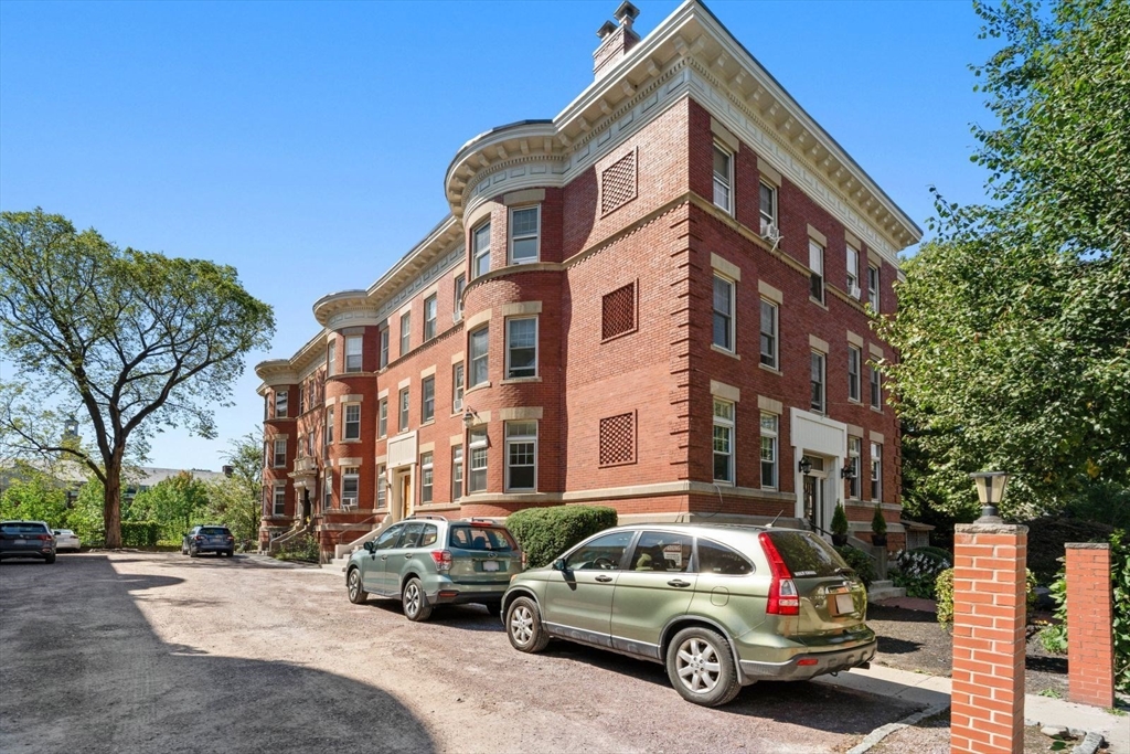 143 Longwood Avenue # 1