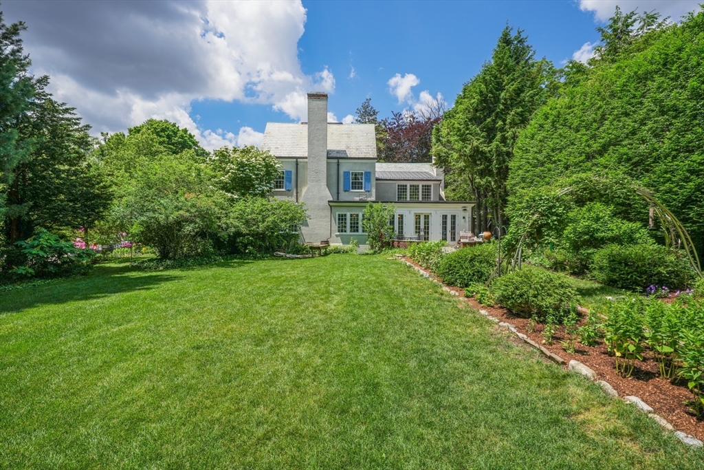 15 Hubbard Park Road