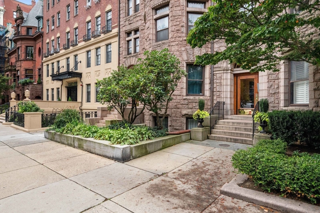 184 Commonwealth Avenue # 51