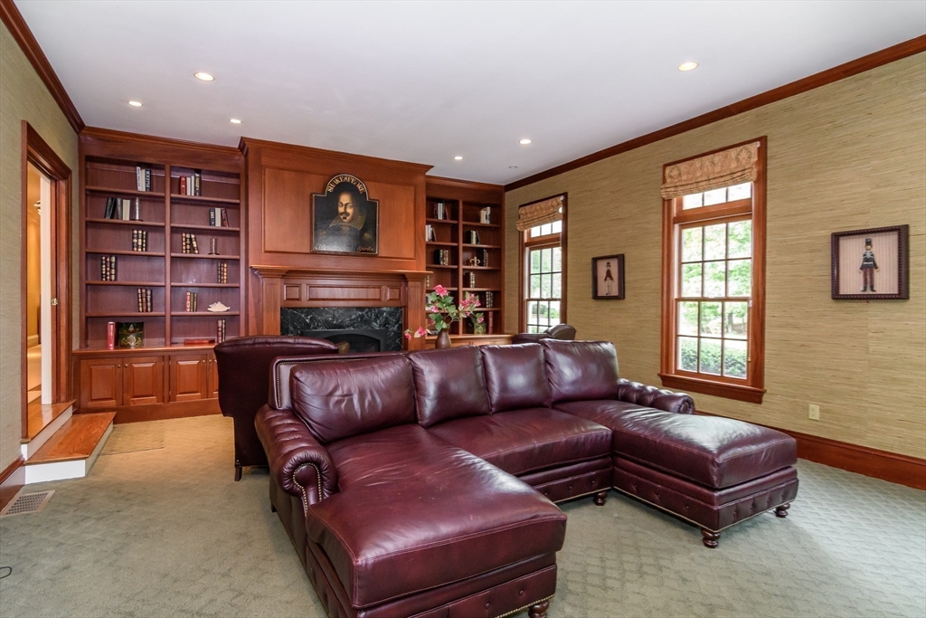 19 Skyview Lane