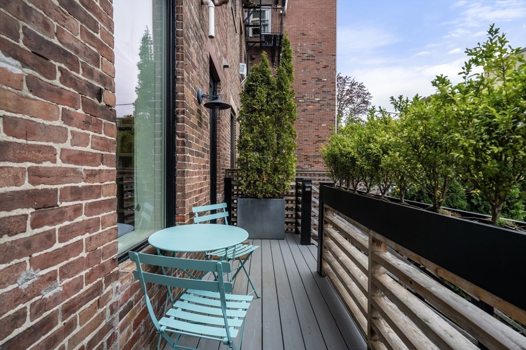 125 W Concord St # 1