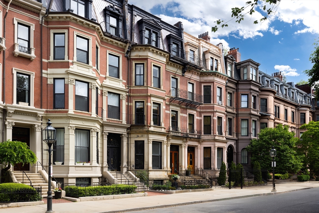 59 Commonwealth Avenue