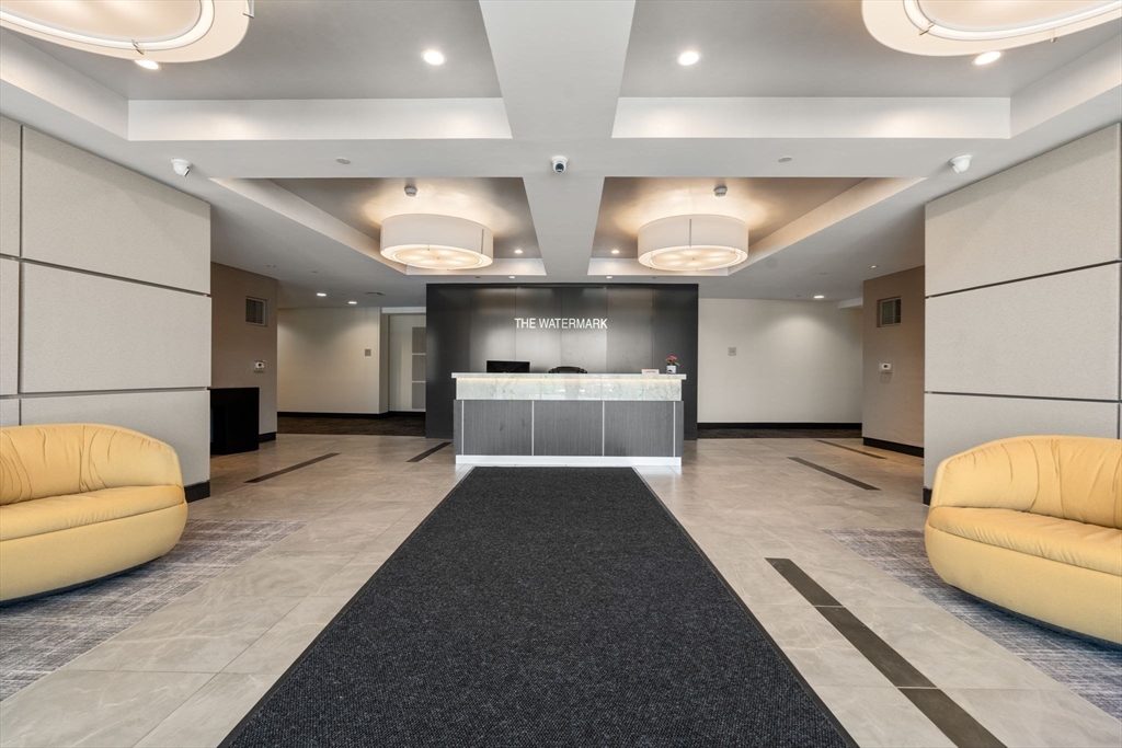 2400 Beacon St # 112