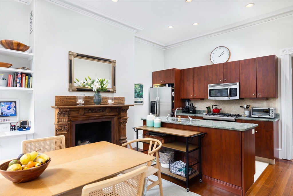 380 Marlborough Street # 4