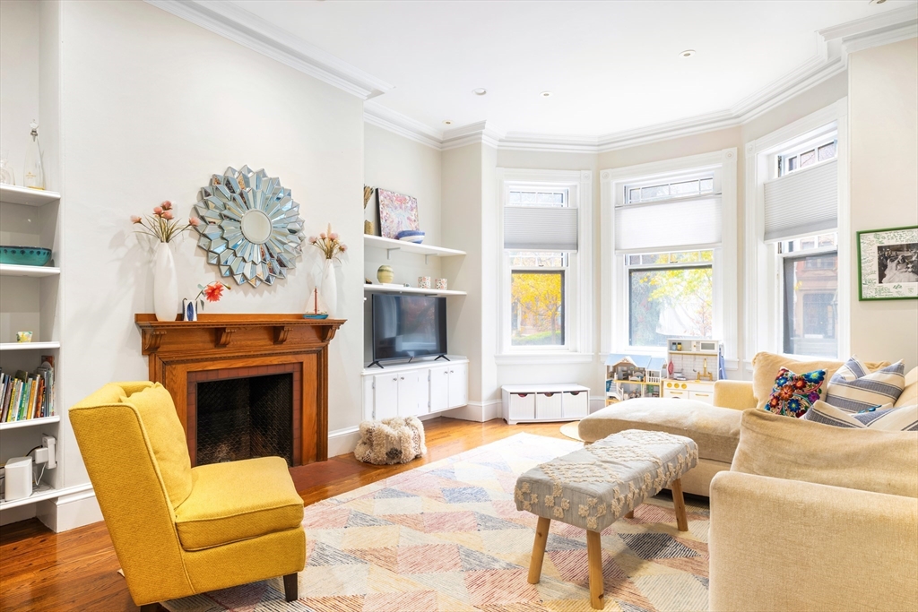 380 Marlborough Street # 4