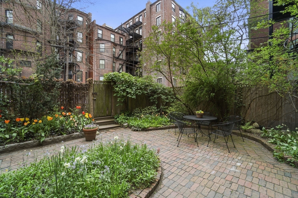 380 Marlborough Street # 4