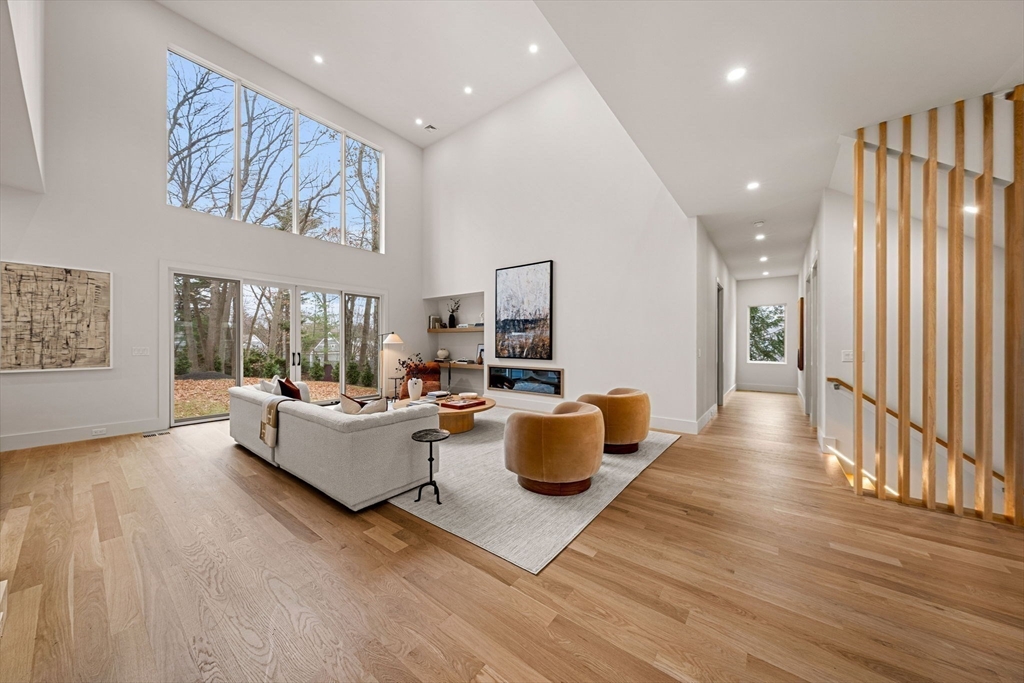 128 Charlemont