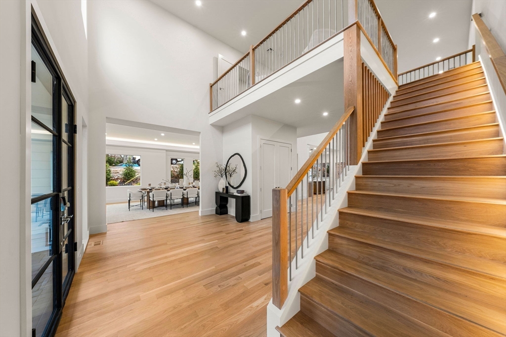 128 Charlemont