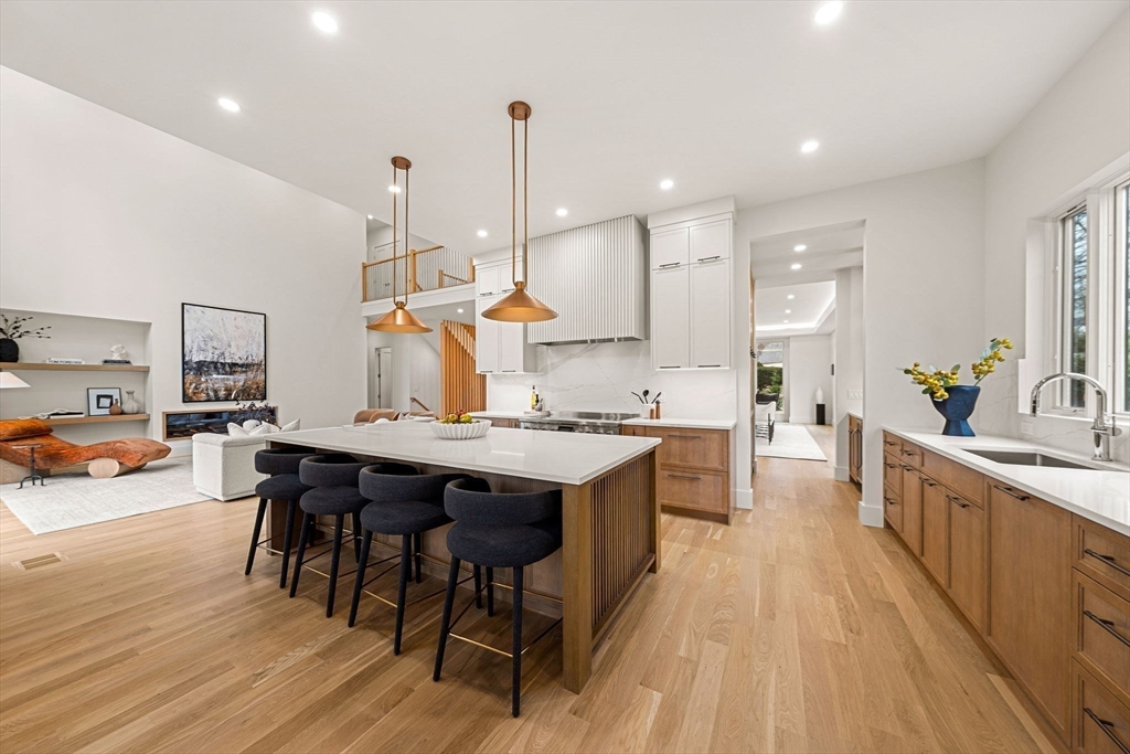 128 Charlemont