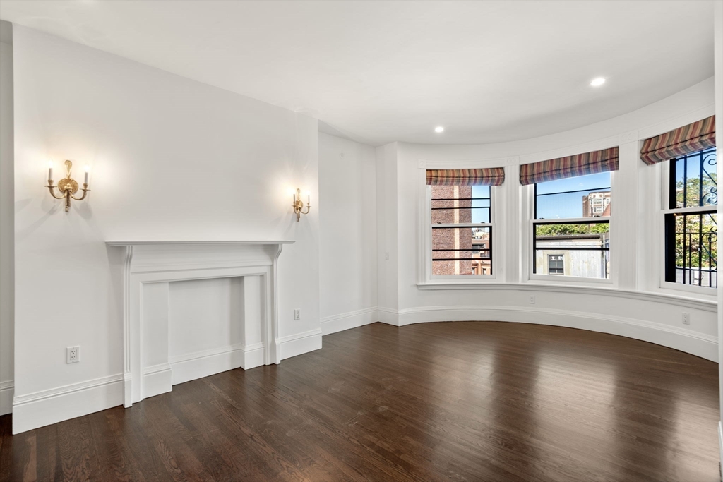 389 Commonwealth Avenue # 4