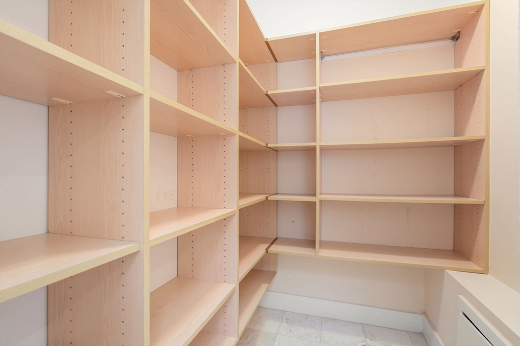 389 Commonwealth Avenue # 4