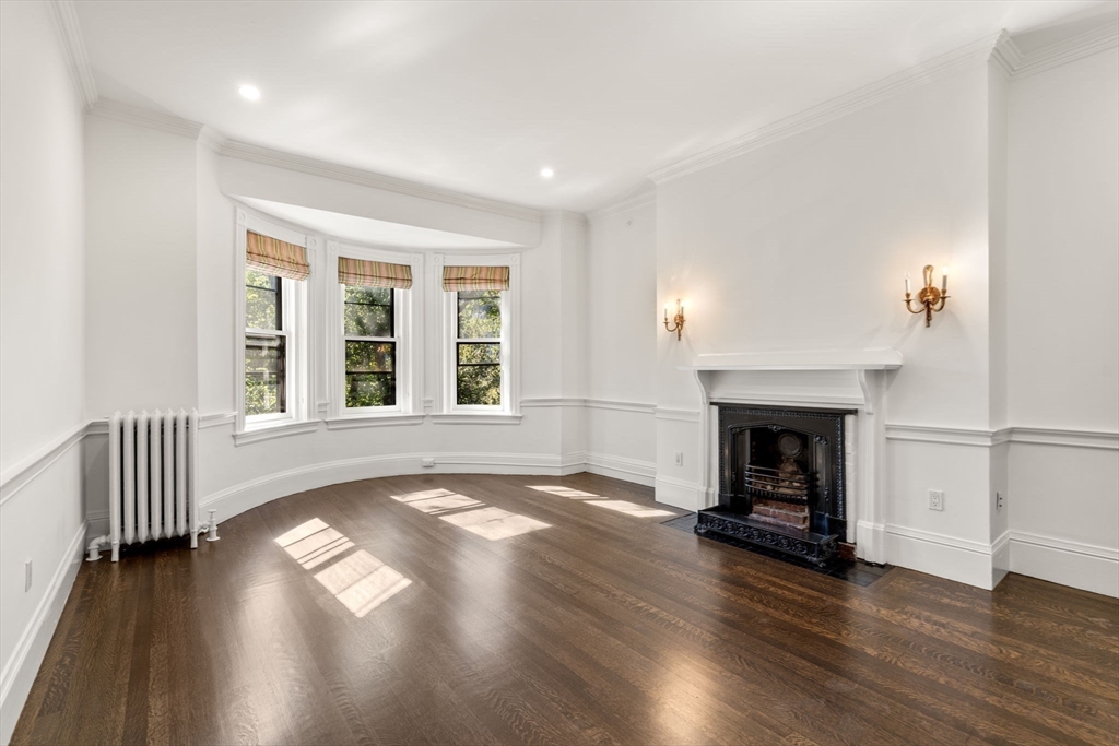 389 Commonwealth Avenue # 4