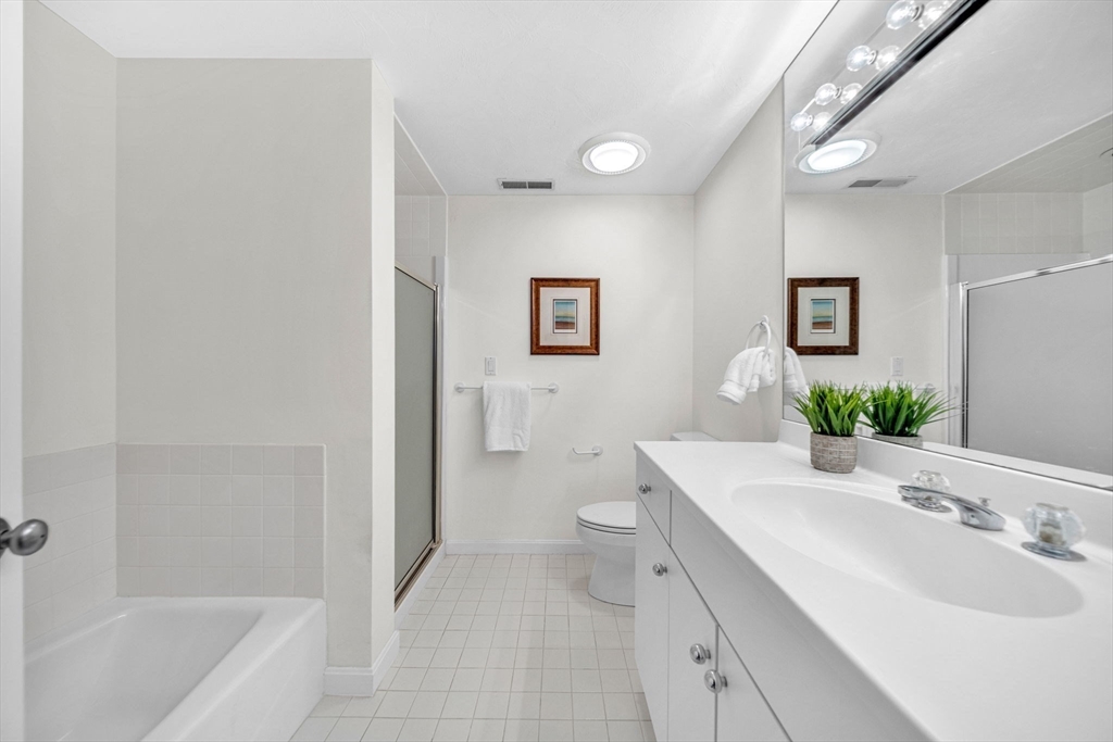 12 Cutting Cross Way # 12