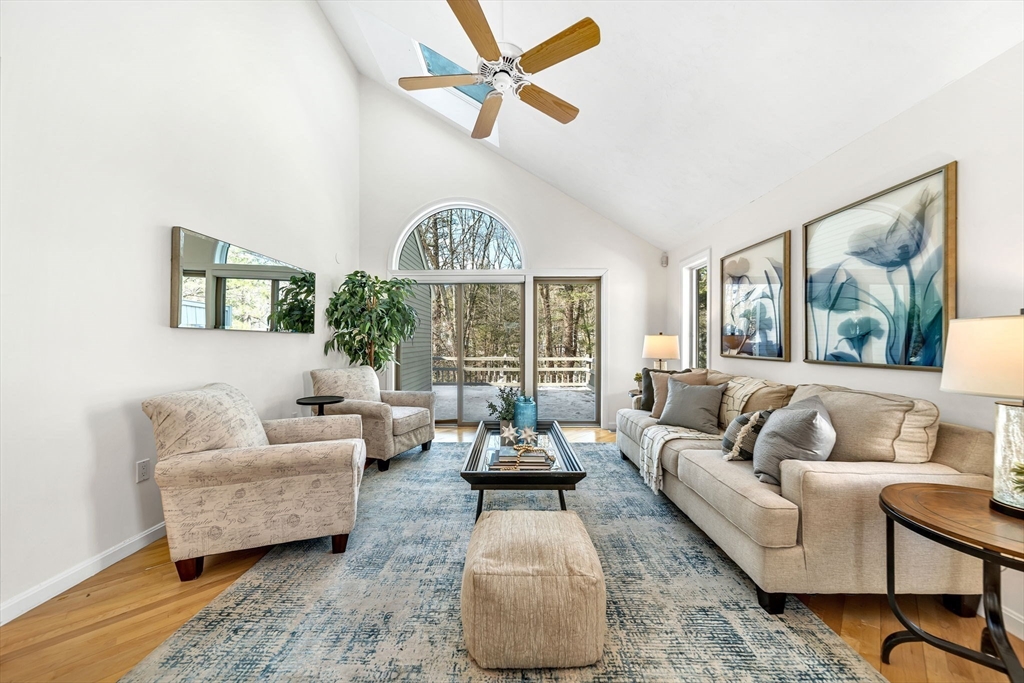 12 Cutting Cross Way # 12