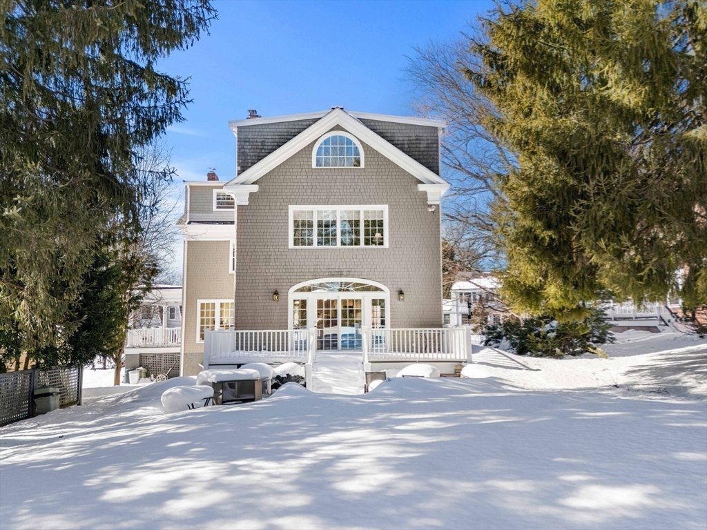 240 Upland Rd
