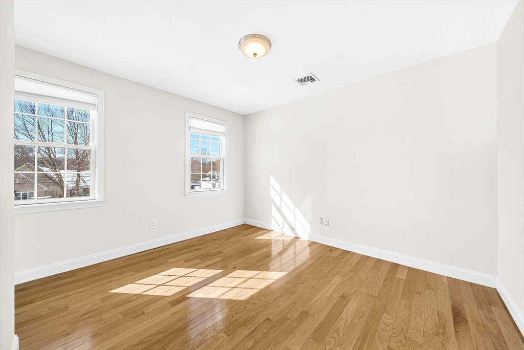 132 Howe St # B