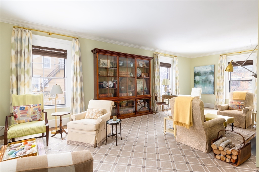 4 Craigie Street # 2