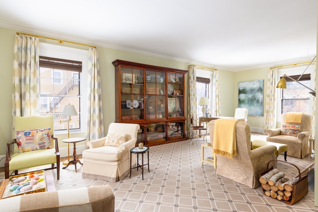 4 Craigie Street # 4