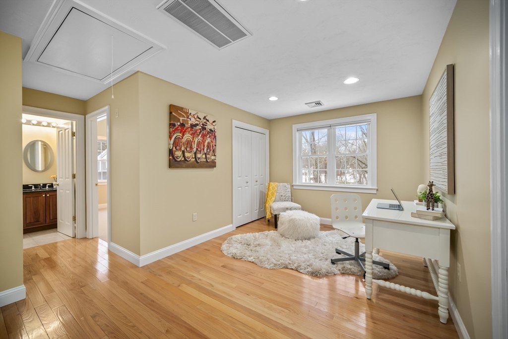 8 Snowberry Lane