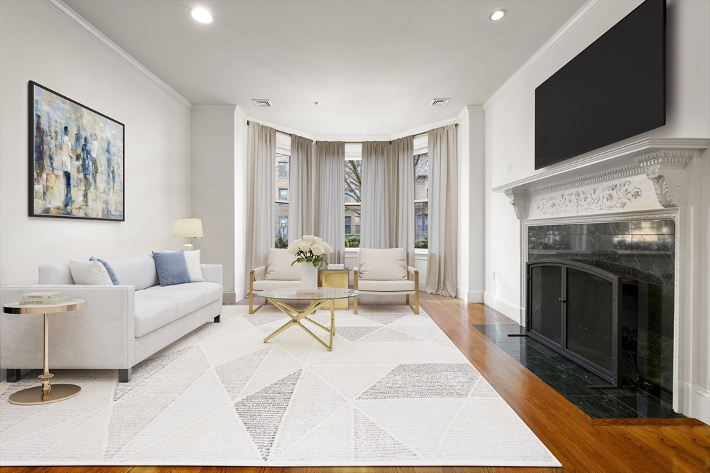 402 Marlborough St # 2