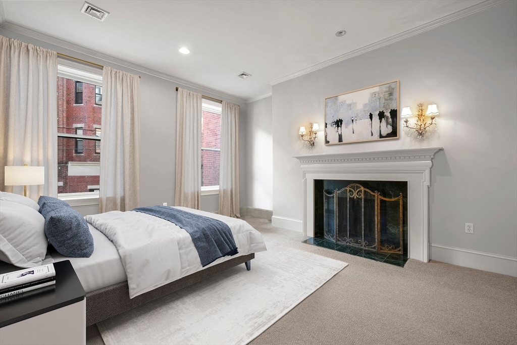 402 Marlborough St # 2