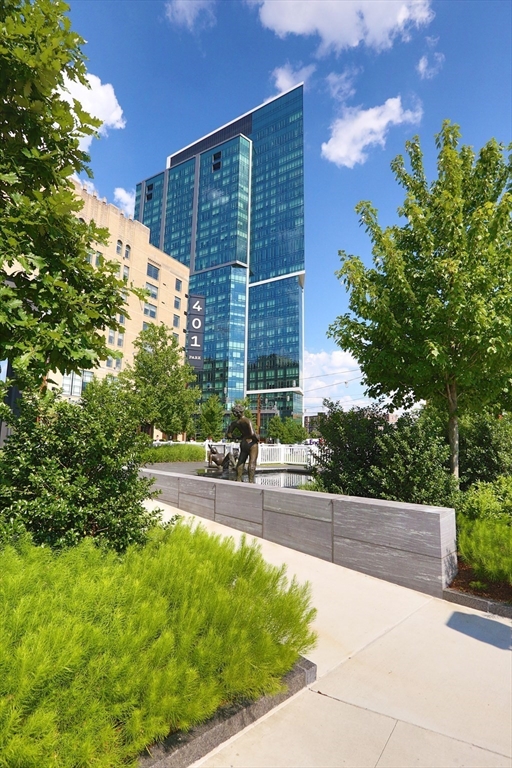 188 Brookline Avenue Unit: 27A/C