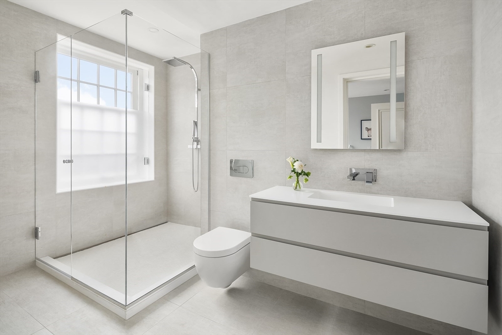 41 Mt Vernon Street # V